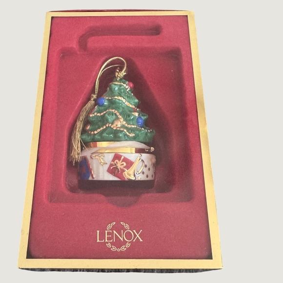 Lenox Other - Lenox Christmas Tree Trinket Box Ornament Porcelain 24k Gold Accents 6141691
